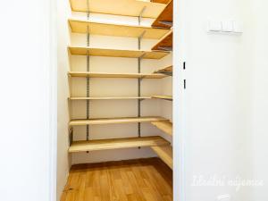 Pronájem bytu 2+1, Praha - Podolí, Na Klaudiánce, 72 m2