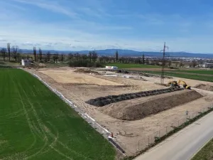 Prodej bytu 1+kk, Hůry, Pod Strání, 60 m2