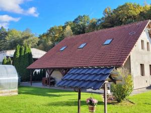 Prodej rodinného domu, Týnec nad Sázavou - Brodce, 187 m2