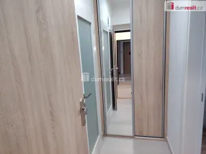 Pronájem bytu 1+kk, Děčín - Děčín III-Staré Město, Zelená, 21 m2