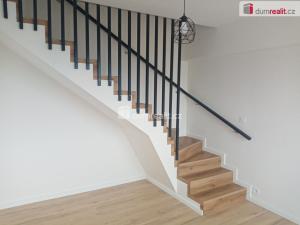 Pronájem bytu 3+1, Děčín - Děčín III-Staré Město, Zelená, 65 m2