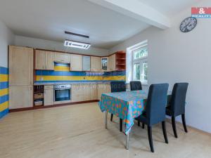 Prodej rodinného domu, Hroznětín, ČSA, 240 m2