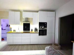 Pronájem bytu 2+kk, Praha - Hloubětín, Za černým mostem, 43 m2