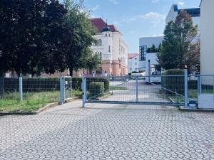 Pronájem obchodního prostoru, Pardubice, Bratranců Veverkových, 77 m2
