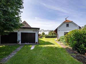 Prodej rodinného domu, Běrunice, V Koutě, 222 m2