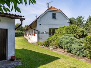Prodej rodinného domu, Běrunice, V Koutě, 222 m2