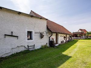 Prodej rodinného domu, Běrunice, V Koutě, 222 m2