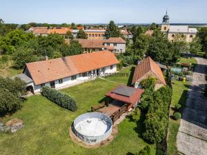 Prodej rodinného domu, Běrunice, V Koutě, 222 m2
