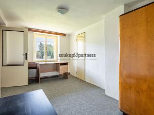 Prodej rodinného domu, Běrunice, V Koutě, 222 m2