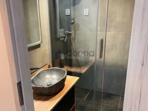 Pronájem bytu 2+kk, Praha, Hněvkovského, 45 m2