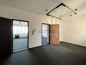 Pronájem kanceláře, Praha, Drahobejlova, 60 m2