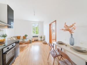 Pronájem bytu 2+kk, Praha - Žižkov, Husinecká, 46 m2