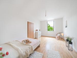 Pronájem bytu 2+kk, Praha - Žižkov, Husinecká, 46 m2