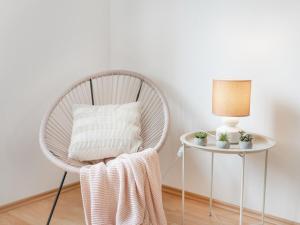 Pronájem bytu 2+kk, Praha - Žižkov, Husinecká, 46 m2