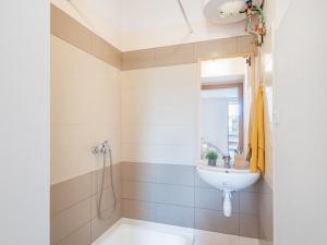 Pronájem bytu 2+kk, Praha - Žižkov, Husinecká, 46 m2