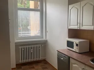 Pronájem bytu 2+1, Praha - Nusle, náměstí Hrdinů, 65 m2