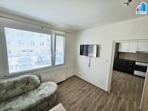 Pronájem bytu 1+1, Holýšov, Pod Makovým vrchem, 40 m2