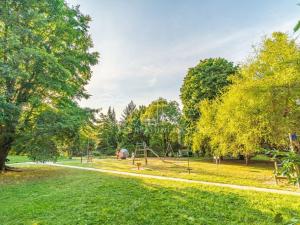 Prodej bytu 1+kk, Praha - Prosek, Bílinská, 26 m2
