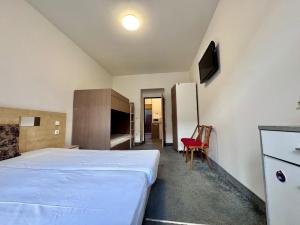 Pronájem bytu 1+1, Praha - Smíchov, U Santošky, 45 m2
