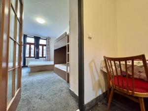 Pronájem bytu 1+1, Praha - Smíchov, U Santošky, 45 m2