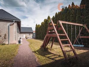 Pronájem rodinného domu, Velké Bílovice, Svárov, 141 m2