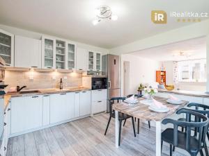 Prodej rodinného domu, Lučice, 225 m2