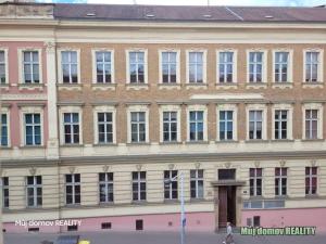 Pronájem bytu 1+1, Praha - Smíchov, U Santošky, 45 m2