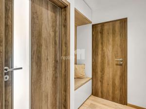 Prodej bytu 3+kk, Jesenice, Cedrová, 74 m2