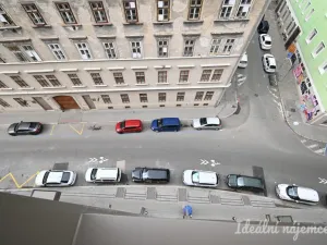 Pronájem bytu 1+kk, Brno, Bratislavská, 25 m2