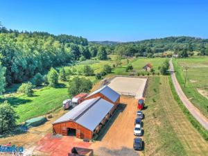 Pronájem zemědělské usedlosti, Sulice, 300 m2