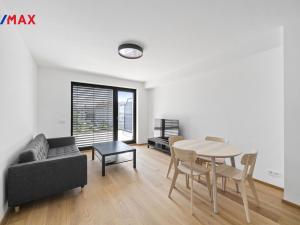 Pronájem bytu 2+kk, Hradec Králové - Pražské Předměstí, Gočárova třída, 48 m2