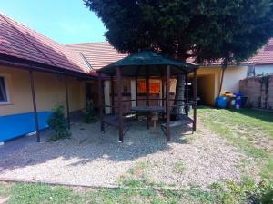 Prodej rodinného domu, Brod nad Dyjí, 150 m2
