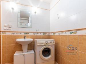 Prodej bytu 2+kk, Praha - Letňany, Kuželova, 37 m2