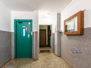 Prodej bytu 2+kk, Praha - Letňany, Kuželova, 37 m2
