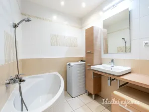 Pronájem bytu 2+kk, Praha - Háje, Stříbrského, 59 m2