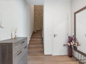 Pronájem bytu 4+kk, Praha - Vysočany, Svatošových, 130 m2