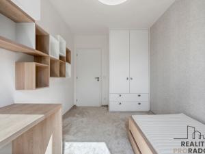 Pronájem bytu 4+kk, Praha - Vysočany, Svatošových, 130 m2