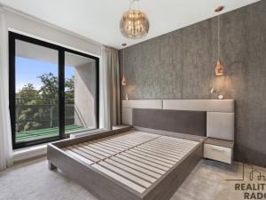 Pronájem bytu 4+kk, Praha - Vysočany, Svatošových, 130 m2