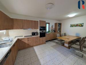 Pronájem rodinného domu, Třebotov, V Zálesí, 350 m2