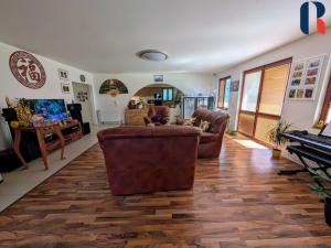 Pronájem rodinného domu, Třebotov, V Zálesí, 350 m2