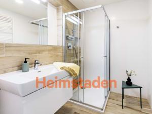 Pronájem bytu 3+kk, Praha - Holešovice, U Pergamenky, 88 m2