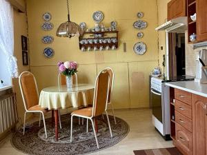 Prodej rodinného domu, Vroutek, Podbořanská, 120 m2