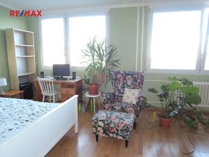 Pronájem bytu 1+kk, Kladno, Holandská, 38 m2