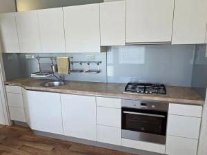 Prodej bytu 3+1, Hradec Králové, třída Edvarda Beneše, 84 m2