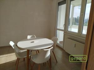 Pronájem bytu 3+1, České Budějovice, Průběžná, 55 m2