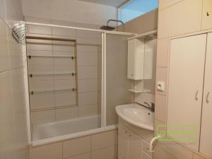 Pronájem bytu 3+1, České Budějovice, Průběžná, 55 m2