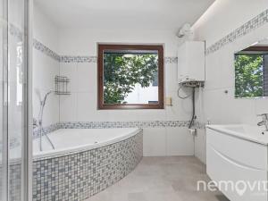 Prodej bytu 3+kk, Praha - Ďáblice, Ďáblická, 77 m2