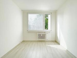 Pronájem bytu 3+1, Praha - Kobylisy, Akátová, 62 m2