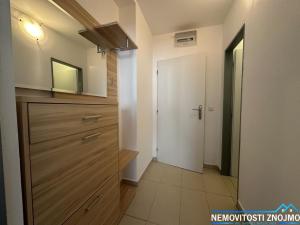 Pronájem bytu 2+kk, Znojmo, nám. Kpt. Otm. Chlupa, 42 m2