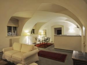 Pronájem bytu 2+1, Praha - Malá Strana, Vlašská, 94 m2